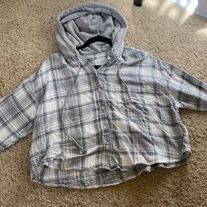 Slightly cropped gray plaid pullover